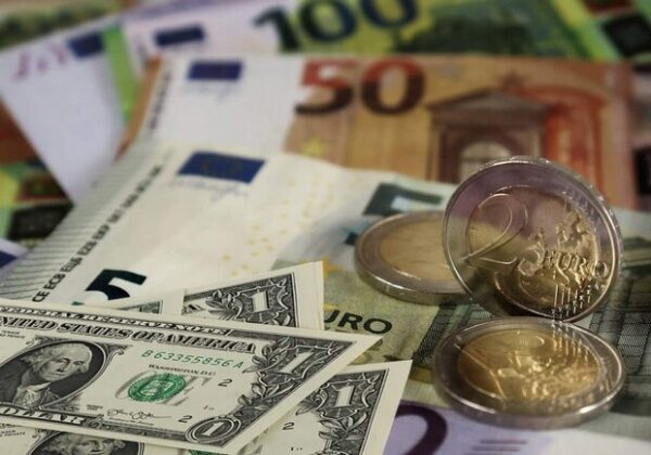 Курс валют в Украине 19 апреля 2025: сколько стоит доллар и евро Курс валют в Украине 19 апреля 2025: сколько стоит доллар и евро